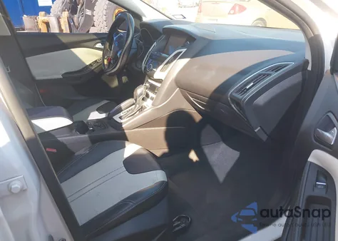 2013 Ford Focus Titanium from USA, damaged, VIN 1FADP3J24DL167180